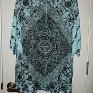 Womens top new with tag. 3X  Beautiful design print.. Teal & black.